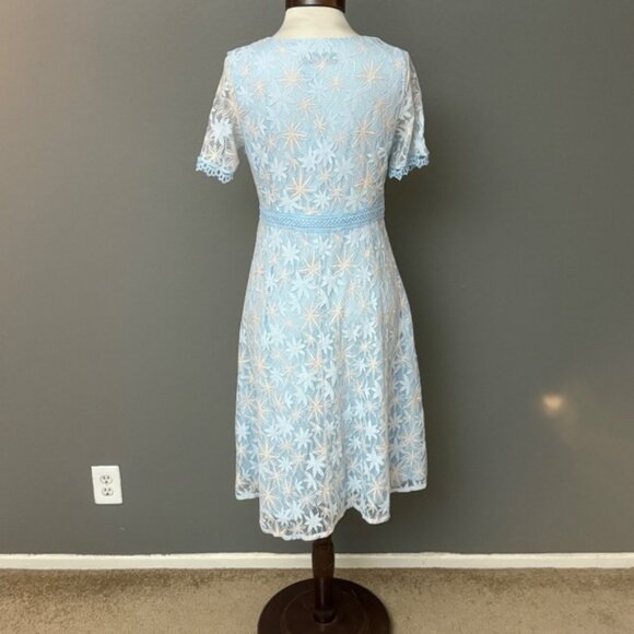 Kaimilan NWOT blue white Lace embroidered Midi dress Sz 4 - Picture 6 of 11